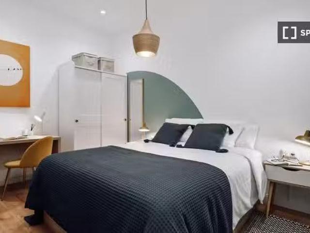 Se alquila habitación en piso compartido en Barcelona