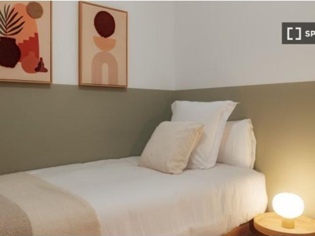 Se alquila habitación en piso compartido en Barcelona
