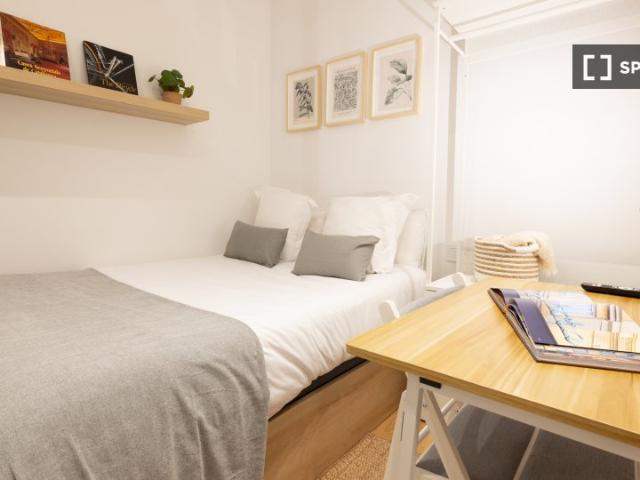 Se alquila habitación en piso compartido en Barcelona