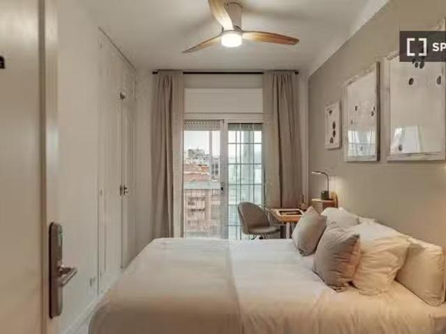 Se alquila habitación en piso compartido en Barcelona