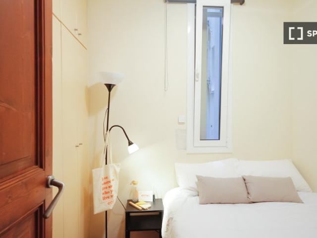 Se alquila habitación en piso compartido en Barcelona