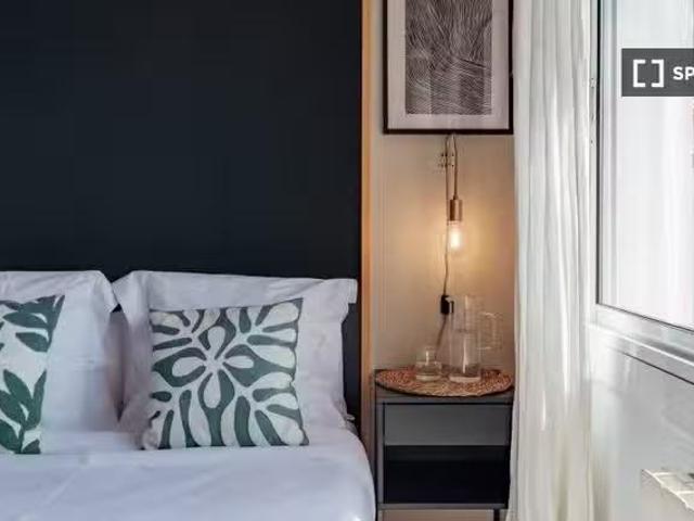 Se alquila habitación en piso compartido en Barcelona
