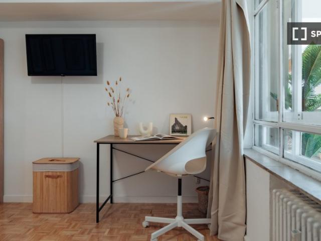 Se alquila habitación en piso compartido en Barcelona