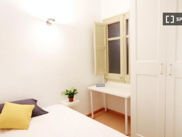Se alquila habitación en piso compartido en Barcelona