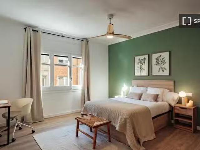 Se alquila habitación en piso compartido en Barcelona