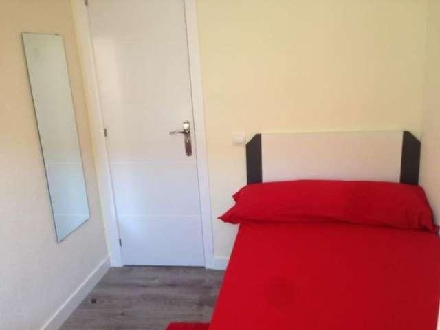 Se alquila habitación en piso compartido en Getafe