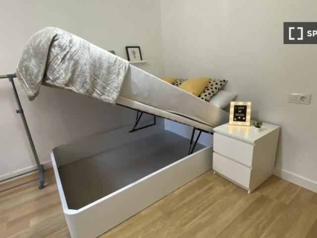Se alquila habitación en piso compartido en Getafe