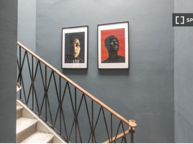 Se alquila habitación en piso compartido en Gracia