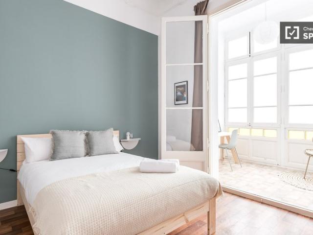 Se alquila habitación en piso compartido en Gracia