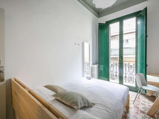 Se alquila habitación en piso compartido en Gracia