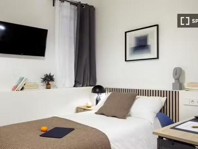 Se alquila habitación en piso compartido en La Dreta de l'Eixa.
