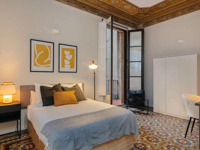 Se alquila habitación en piso compartido en La Dreta de l'Eixample