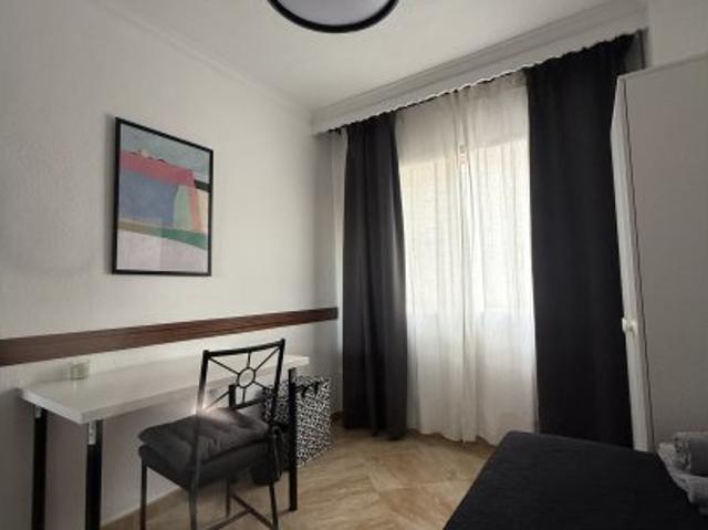Se alquila habitación en piso compartido en La Trinidad Oeste, Málaga