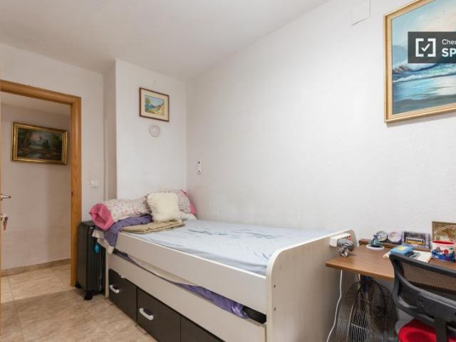Habitación en piso compartido de 4 dormitorios en L'Hort de Senabre