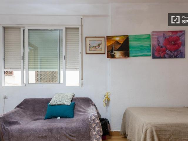 Habitación en piso compartido de 4 dormitorios en L'Hort de Senabre
