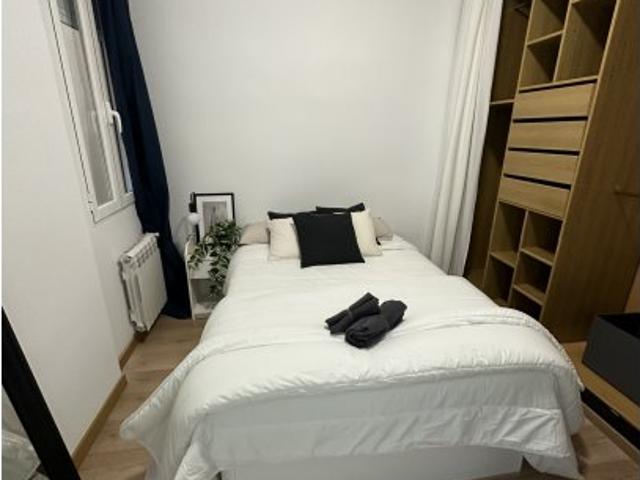 Se alquila habitación en piso compartido en Lista, Madrid