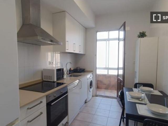 Se alquila habitación en piso compartido en Pamplona