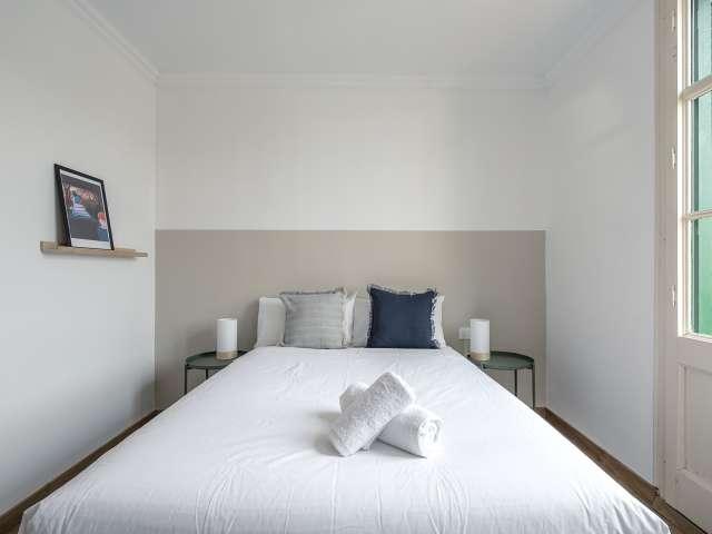 Se alquila habitación en piso compartido en Sagrada Familia