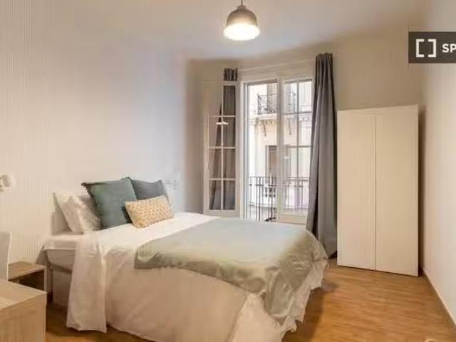 Se alquila habitación en piso compartido en Sant Gervasi Galva.
