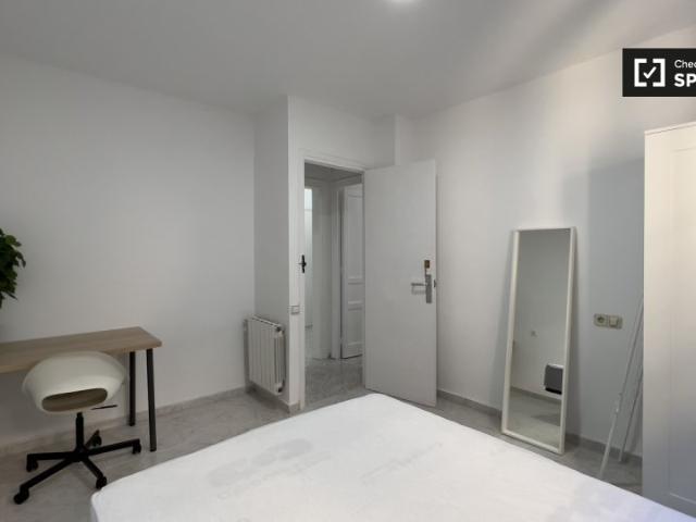 Se alquila habitación en piso compartido en Sant Gervasi Galvany