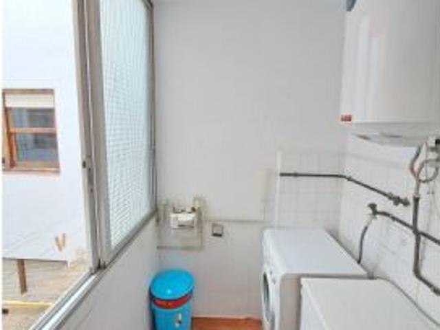 Se alquila habitación en piso compartido en Valencia