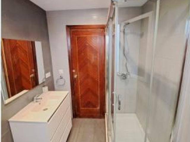 Se alquila habitación en piso compartido en Valencia