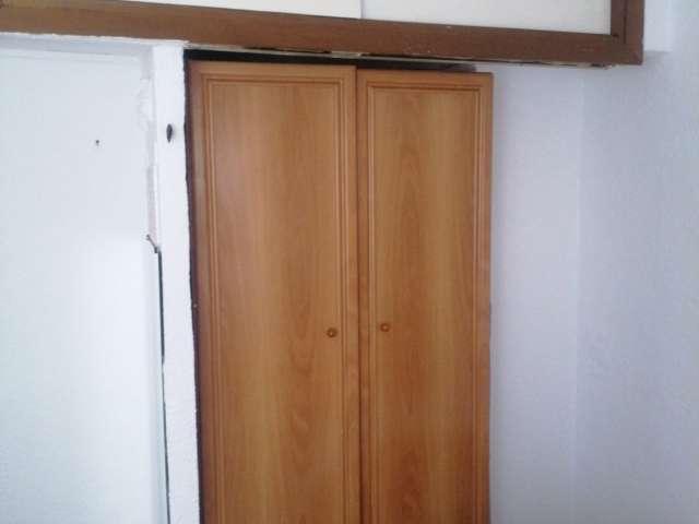 Se alquila habitación en piso compartido en Villegas, Sevilla
