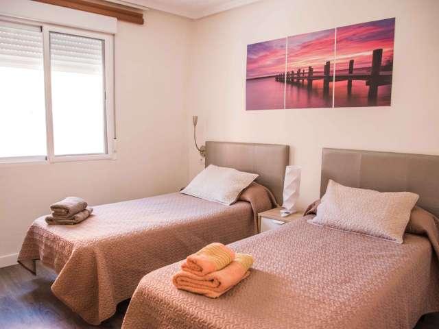 Se alquila habitación en piso compartido, La Malva Rosa, València