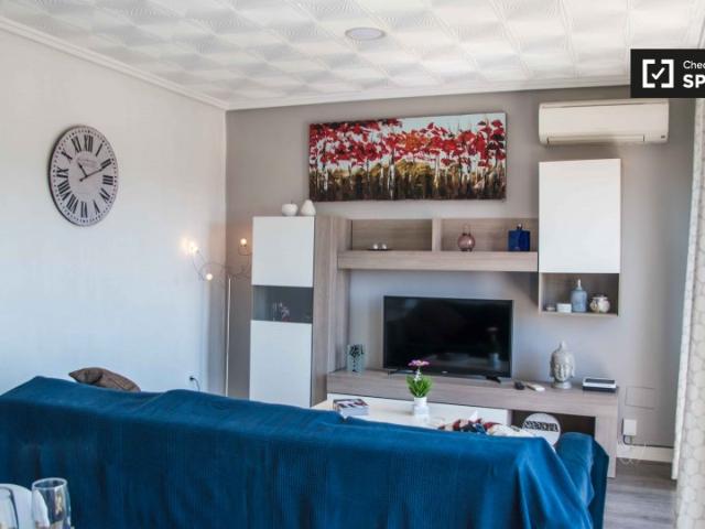 Se alquila habitación en piso compartido, La Malva Rosa, València