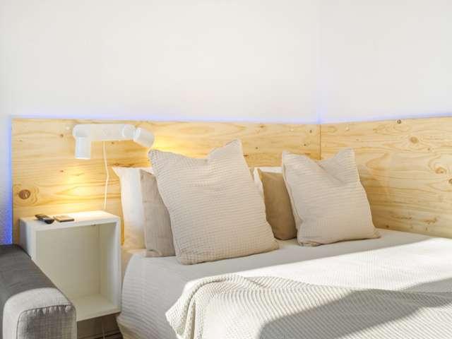 Se alquila habitación en piso compartido, la Dreta de l'Eixample