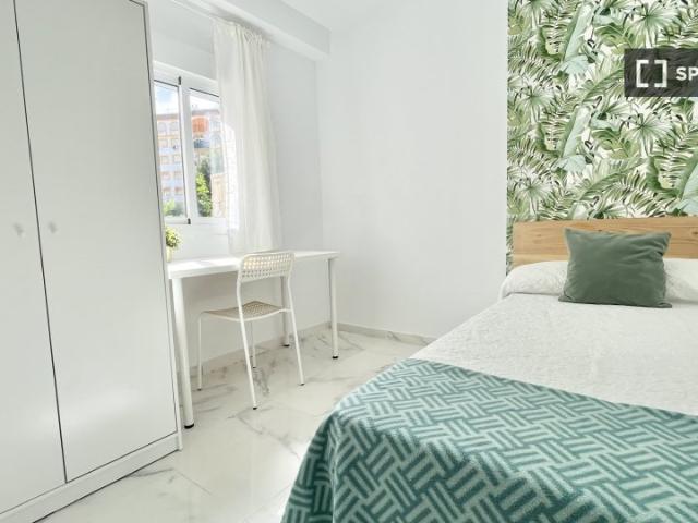 Se alquila habitación en piso compartido, La Paz Las Golondrinas
