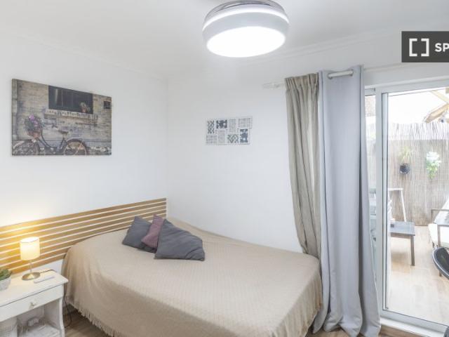 Se alquila habitación en piso compartido en L'Illa Perduda, Valencia