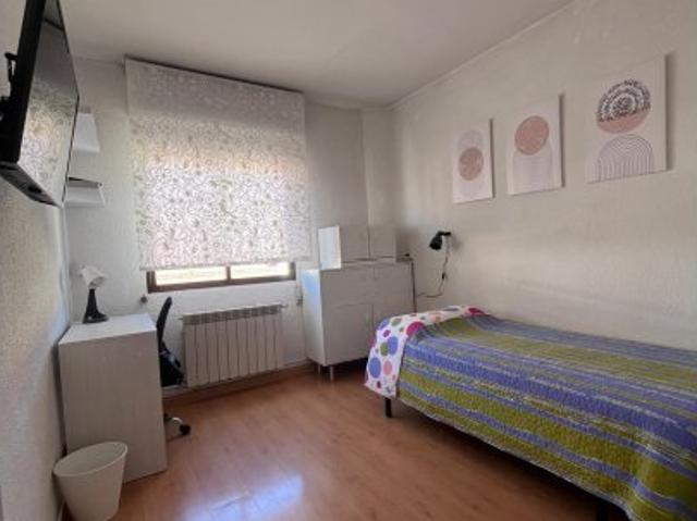 Se alquila habitación en piso compartido, Puerta del Ángel, Madrid