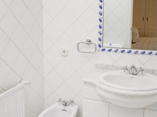 Habitación en piso compartido en alquiler en Sol, Madrid