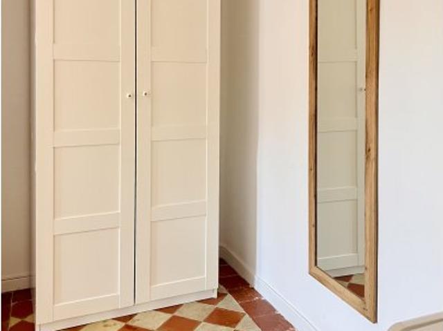 Se alquila habitación en piso de 4 dormitorios en Ópera, Madrid