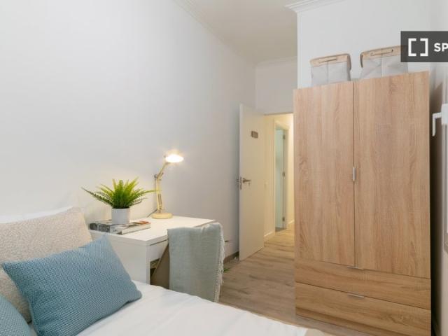 Se alquila habitación en La Sagrada Familia, Barcelona