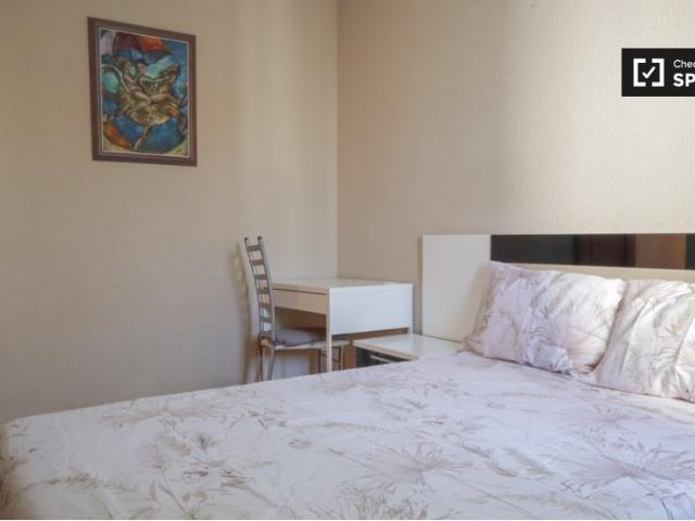 Se alquila habitación en Palos de Moguer, Madrid
