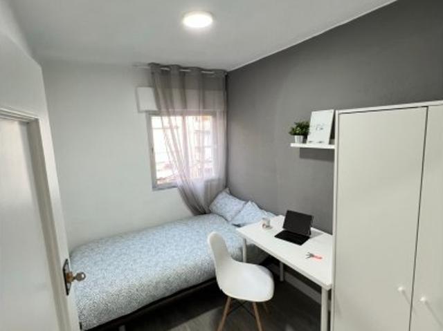 Habitación en piso compartido en Casco Histórico de Vicálvaro, Madrid