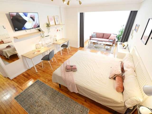 Se alquila habitación en piso de 4 habitaciones en Bilbao, Bilbao
