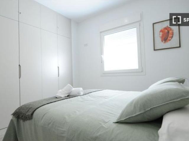 Se alquila habitación en piso de 4 habitaciones en El Pópulo, Cádiz