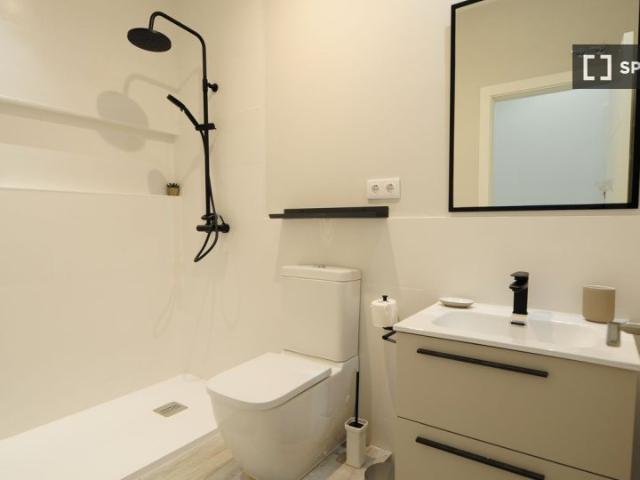 Se alquila habitación en piso de 4 habitaciones en El Pópulo, Cádiz