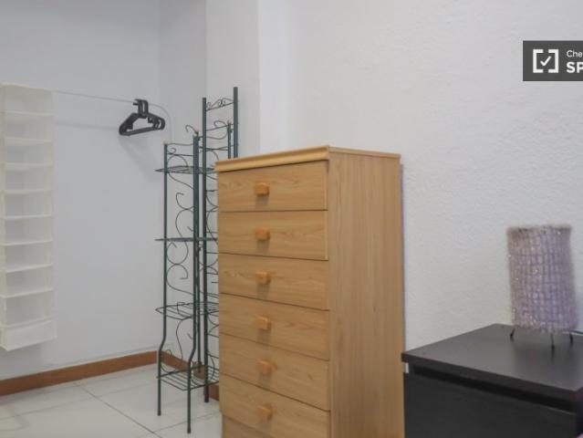Habitación compartida en alquiler en Opañel, Madrid