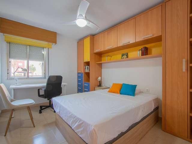 Se alquila habitación en piso de 5 habitaciones en Albors, Valencia