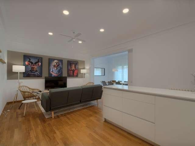 Se alquila habitación en piso de 5 habitaciones en Barcelona