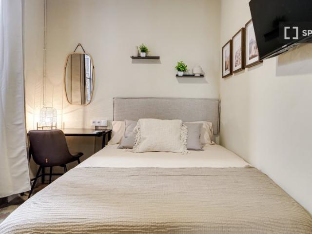 Habitación en piso compartido en El Raval, Barcelona