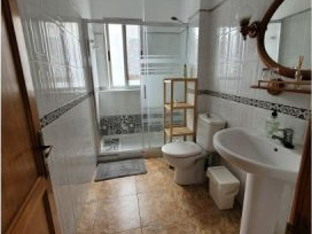 Se alquila habitación en piso de 5 habitaciones en Las Palmas de Gran Canaria