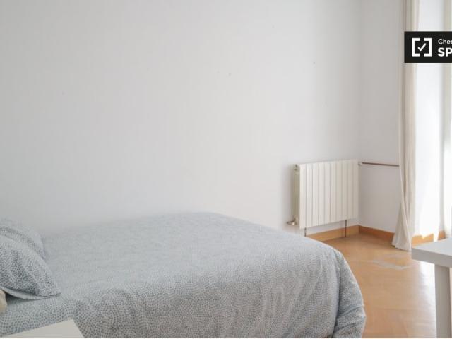 Habitación compartida en alquiler en Embajadores, Madrid