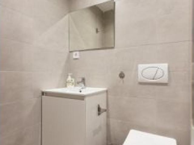 Se alquila habitación en piso de 5 habitaciones en Soternes, Valencia