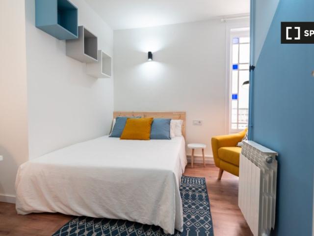 Habitación en piso compartido de 7 habitaciones en La Dreta de l'Eixample
