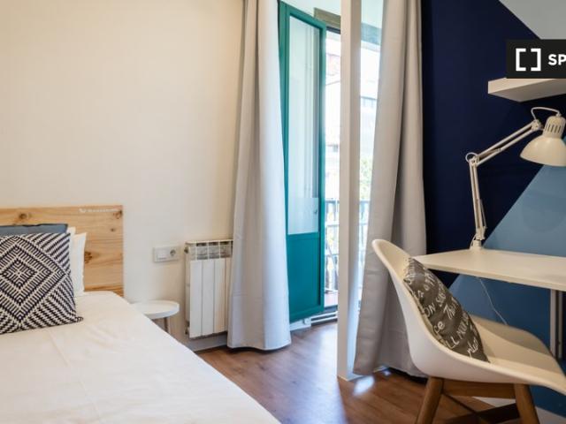 Habitación en piso compartido de 7 habitaciones en La Dreta de l'Eixample